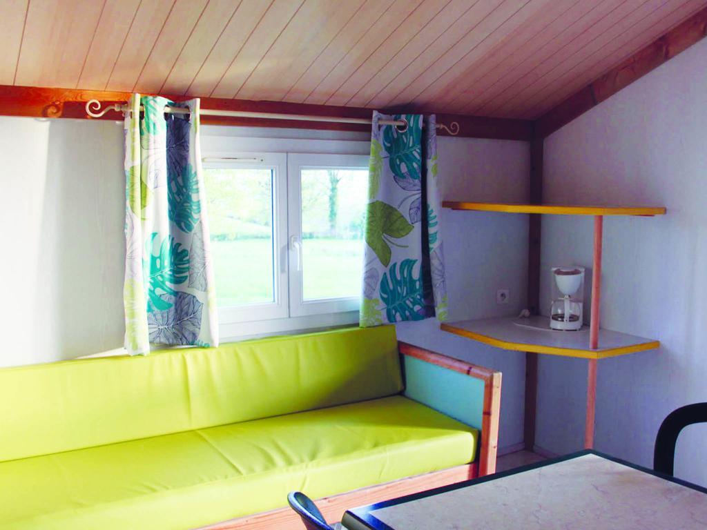 Camping Des Papillons Lalizolle 외부 사진